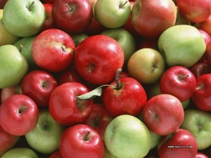 Apples-fruit-1201901_1024_768